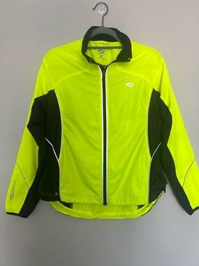 Brooks Women's Neon Yellow Reflective Full Zip Windbreaker Running Jacket Sz M